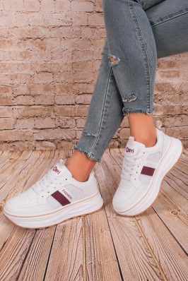 Zapato Deportivo